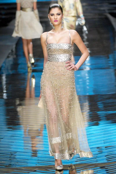 Look 24